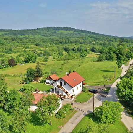 Guest House Family Dukic Rakovica Exteriör bild
