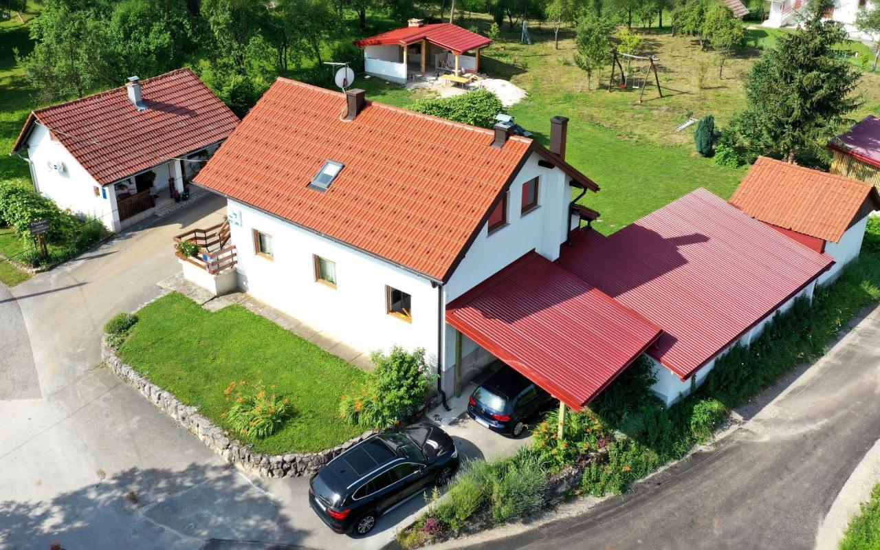 Guest House Family Dukic Rakovica Exteriör bild