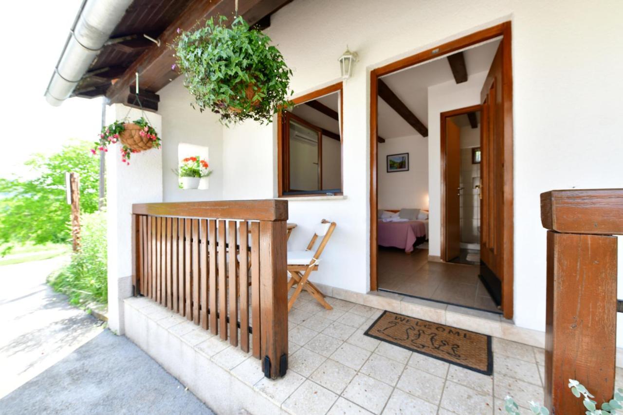 Guest House Family Dukic Rakovica Exteriör bild